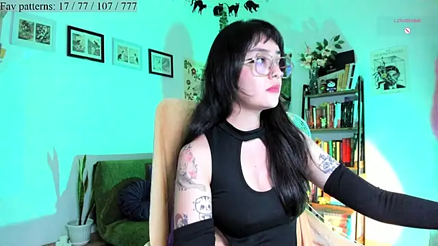 Conlosmichis online show from 11-26-25, 01:27