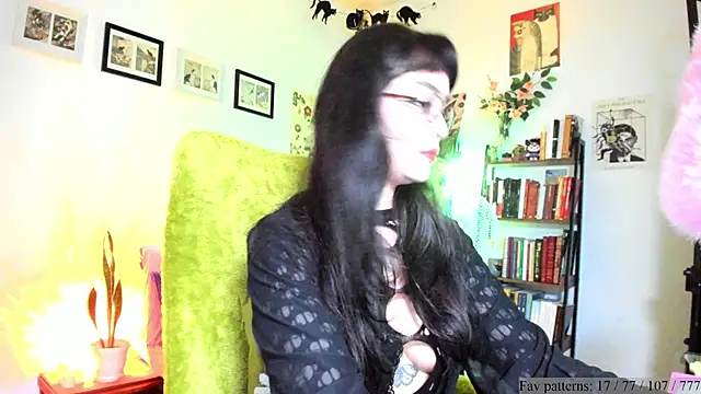 Snapshot of Conlosmichis chatting on 02-17-26, 11:02 Conlosmichis online show from 02-17-26, 11:02