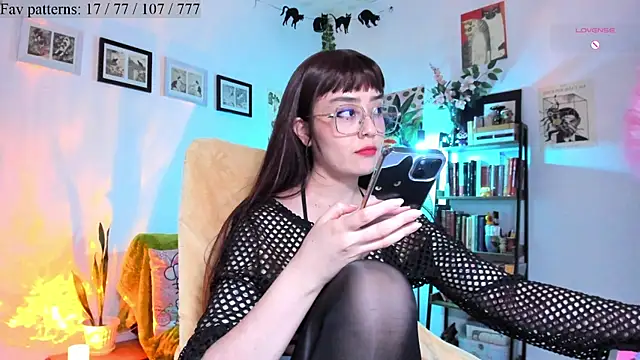 Conlosmichis online show from 12-16-25, 12:04