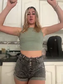 MaryDeniro online show from 05-30-26, 04:45