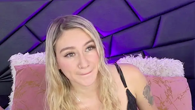 MaryDeniro online show from 05-05-26, 03:59