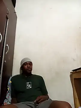 Snapshot of Uncletee112 chatting on 10-29-25, 11:09 Uncletee112 online show from 10-29-25, 11:09