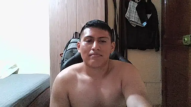 Snapshot of JoshuaTls08 chatting on 07-08-26, 11:49 JoshuaTls08 online show from 07-08-26, 11:49
