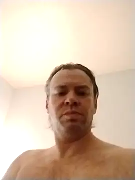 JamesIII1984 online show from 04-08-26, 03:19