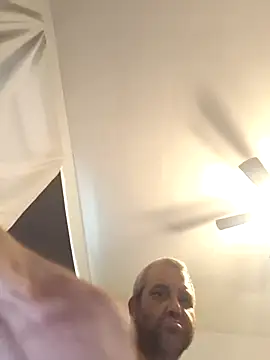 Snapshot of silkstroker6981 chatting on 09-24-25, 01:06 silkstroker6981 online show from 09-24-25, 01:06