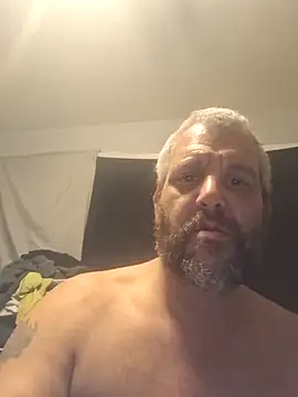 Snapshot of silkstroker6981 chatting on 02-12-26, 08:03 silkstroker6981 online show from 02-12-26, 08:03