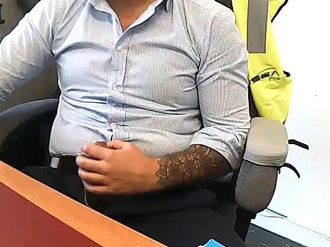 Boysexy98 online show from 05-27-26, 12:01