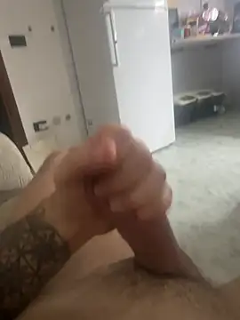 Boysexy98 online show from 04-21-26, 01:42