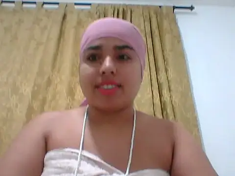 Snapshot of hurrem_had chatting on 10-21-25, 11:42 hurrem had online show from 10-21-25, 11:42