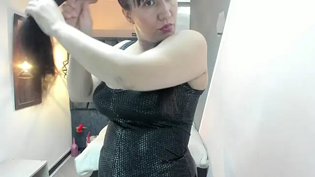 GiaFox  online show from 12-16-25, 01:15