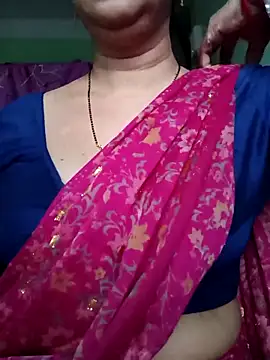 Snapshot of Rosy-B chatting on 03-17-25, 12:32 Rosy-B online show from 03-17-25, 12:32