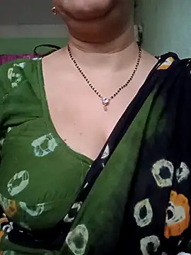 Snapshot of Rosy-B chatting on 11-01-25, 12:50 Rosy-B online show from 11-01-25, 12:50