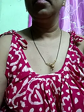 Snapshot of Rosy-B chatting on 09-11-25, 09:15 Rosy-B online show from 09-11-25, 09:15