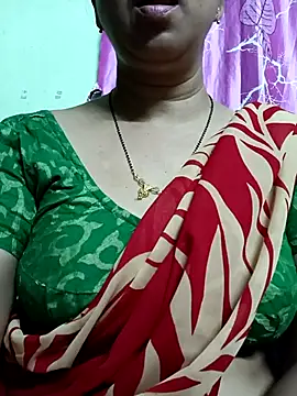 Snapshot of Rosy-B chatting on 09-12-25, 09:25 Rosy-B online show from 09-12-25, 09:25