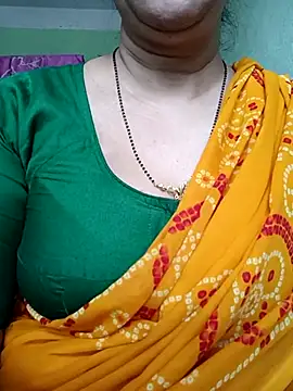 Snapshot of Rosy-B chatting on 03-20-25, 09:48 Rosy-B online show from 03-20-25, 09:48