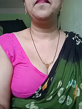 Snapshot of Rosy-B chatting on 05-24-26, 04:45 Rosy-B online show from 05-24-26, 04:45