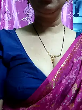 Snapshot of Rosy-B chatting on 02-26-25, 05:42 Rosy-B online show from 02-26-25, 05:42
