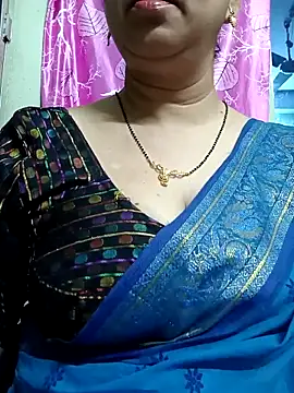 Snapshot of Rosy-B chatting on 02-20-25, 12:30 Rosy-B online show from 02-20-25, 12:30