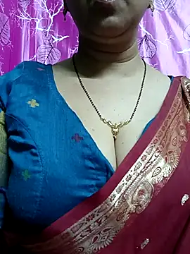 Snapshot of Rosy-B chatting on 03-02-25, 06:24 Rosy-B online show from 03-02-25, 06:24