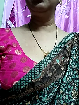 Snapshot of Rosy-B chatting on 02-24-25, 06:04 Rosy-B online show from 02-24-25, 06:04