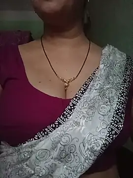 Snapshot of Rosy-B chatting on 05-29-26, 09:48 Rosy-B online show from 05-29-26, 09:48