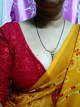 Snapshot of Rosy-B chatting on 02-21-25, 06:59 Rosy-B online show from 02-21-25, 06:59