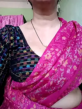 Snapshot of Rosy-B chatting on 03-07-25, 09:51 Rosy-B online show from 03-07-25, 09:51