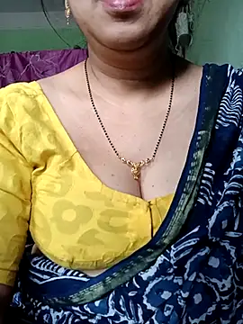 Snapshot of Rosy-B chatting on 03-22-25, 09:45 Rosy-B online show from 03-22-25, 09:45