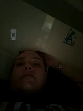 Snapshot of Off_the_Lesh chatting on 10-22-25, 03:39 Off the Lesh online show from 10-22-25, 03:39