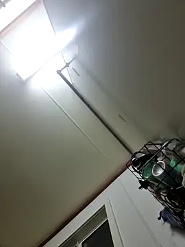 Snapshot of Off_the_Lesh chatting on 10-18-25, 05:15 Off the Lesh online show from 10-18-25, 05:15