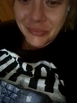 Snapshot of Off_the_Lesh chatting on 10-30-25, 08:50 Off the Lesh online show from 10-30-25, 08:50