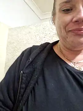 Off the Lesh online show from 04-12-26, 03:26