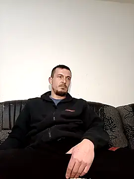 mayk18cm online show from 01-29-25, 07:32