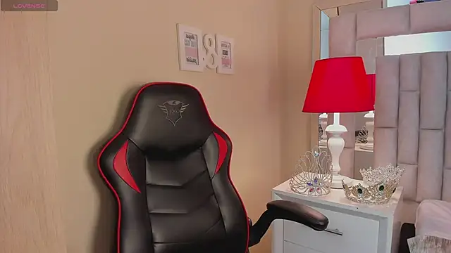 mariiahneedles online show from 02-18-25, 09:31