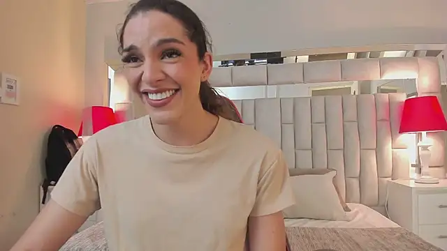 mariiahneedles online show from 10-23-25, 12:31