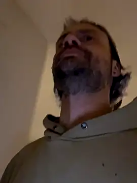 Snapshot of spundaddylive chatting on 10-30-25, 12:03 spundaddylive online show from 10-30-25, 12:03