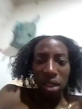 Snapshot of spicycouplex chatting on 10-23-25, 03:16 spicycouplex online show from 10-23-25, 03:16