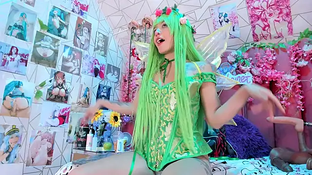 Alicebenett online show from 11-06-25, 09:19