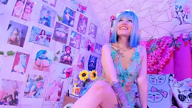 Snapshot of Alicebenett chatting on 10-12-25, 08:54 Alicebenett online show from 10-12-25, 08:54