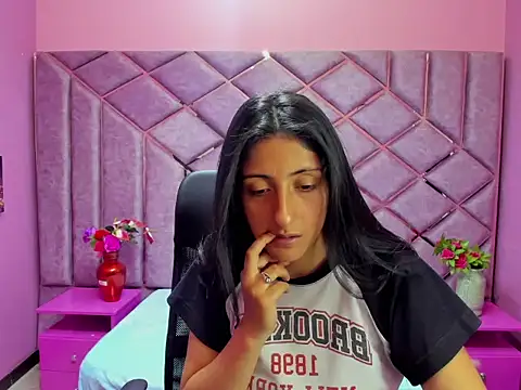 Cameron cutte online show from 11-03-25, 08:12