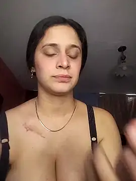 Catalinacandela online show from 05-02-26, 06:46