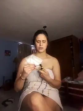 Catalinacandela online show from 02-14-26, 06:52