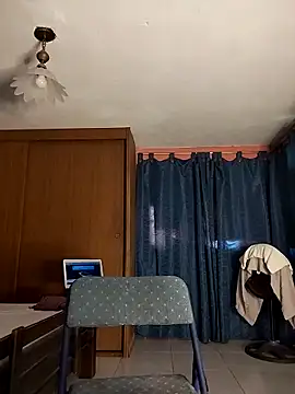 Catalinacandela online show from 10-22-25, 07:13