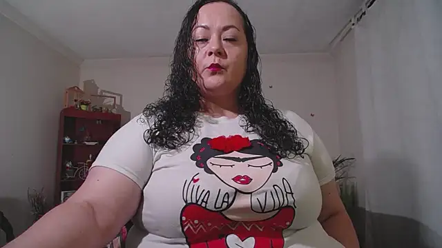 Snapshot of Aleia_Taylor chatting on 10-25-25, 02:00 Aleia Taylor online show from 10-25-25, 02:00