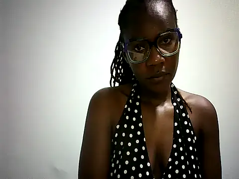 Pierra77 online show from 12-02-25, 07:32