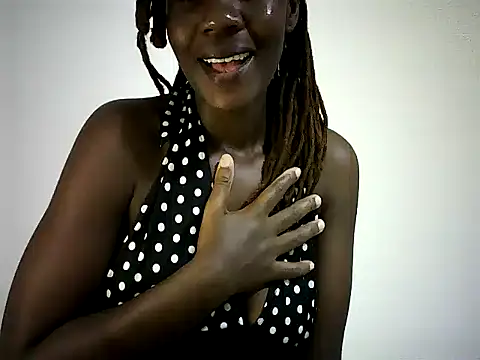 Pierra77 online show from 10-26-25, 01:00