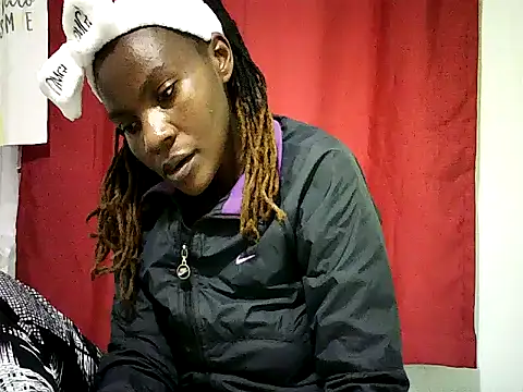 Snapshot of Pierra77 chatting on 03-01-26, 01:33 Pierra77 online show from 03-01-26, 01:33