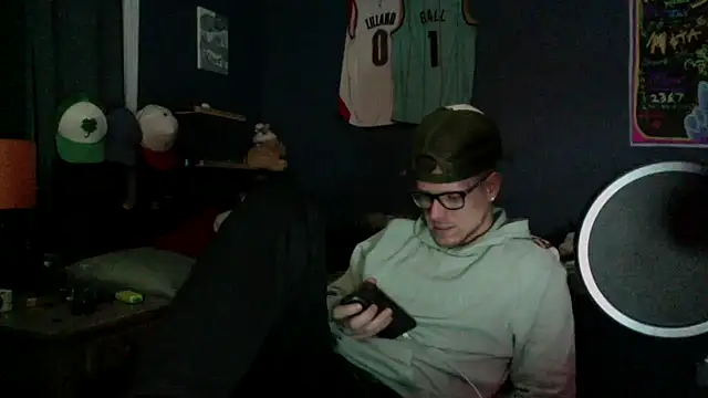 traejddd online show from 03-22-26, 05:43