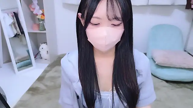 Suzu ch xx online show from 11-02-25, 09:53