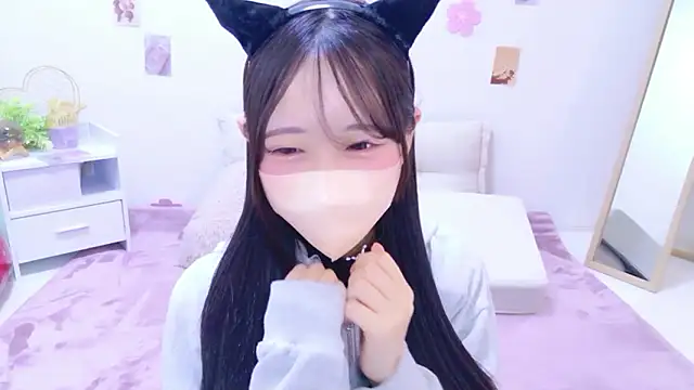 Snapshot of Suzu_ch_xx chatting on 05-30-26, 01:39 Suzu ch xx online show from 05-30-26, 01:39